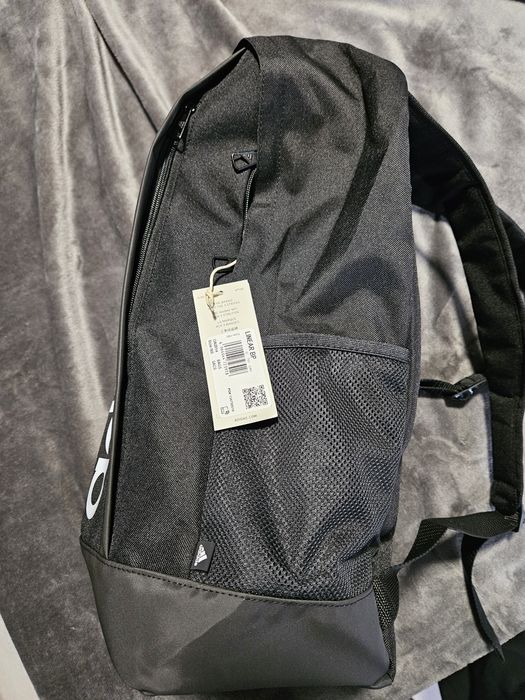 Рюкзак Adidas 22.5 л / сумки