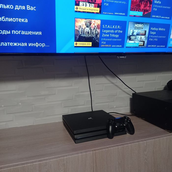 PS4 Pro 1Tb. Магазин. Рік гарантії.
