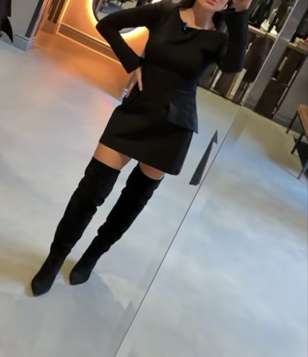 Платье коктейльное