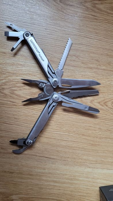 Multitool Leatherman Surge NOWY