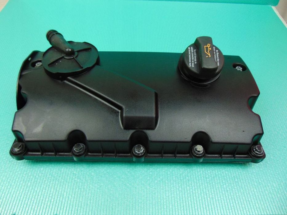 pokrywa zaworów 1,9tdi passat b5 a4 b6 038103469