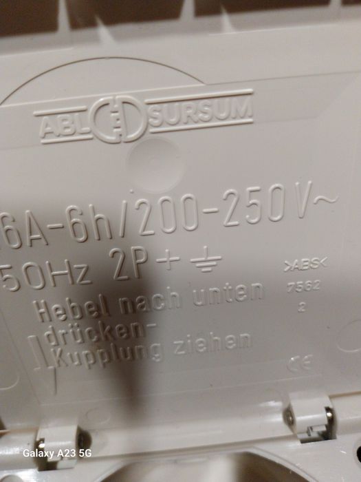 Tomada 220 v para barco