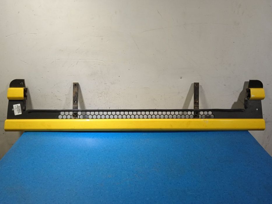 SCANIA 4X2 ATRAPA / GRILL