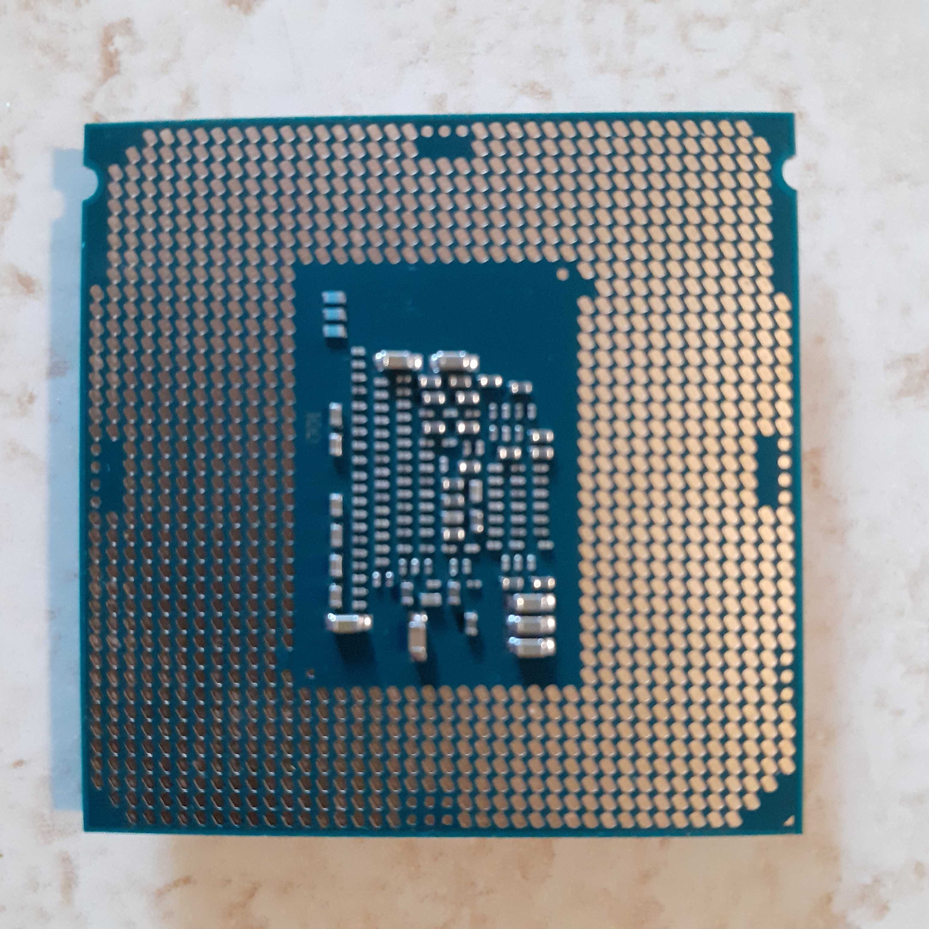 Procesor Intel G 4600 z chłodzeniem(6/8)
