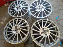 Nowe felgi aluminiowe oryginalne Renault 4x100 et37 7jx17