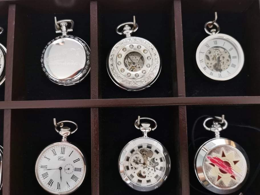 Zestaw zegarków kieszonkowych mechanicznych Atlas kolekcja
