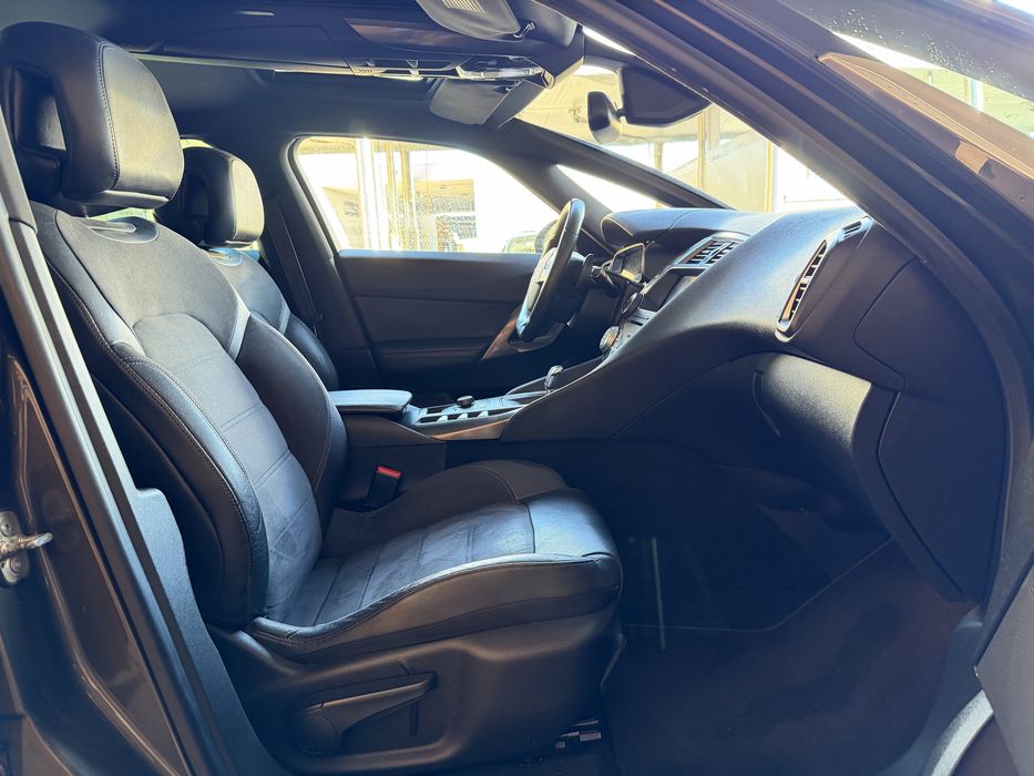 Citroën DS5 1.6 HDi Poucos Km Igual a Novo