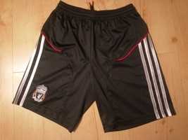Adidas- spodenki chłopięce sportowe piłkarskie FC.Liverpool r.146-152