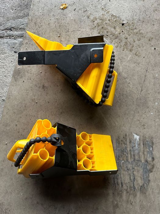 klin blokada koła oryginał mercedes sprinter Vito kamper klasyk każda  marka laweta pomoc drogowa