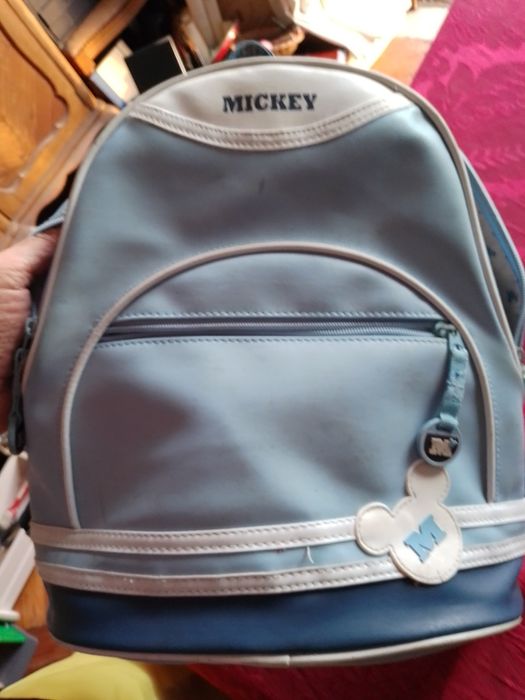 Aulas Chegaram! Mochilas Low Cost a se apresentarem5E-Estojos2EDesde2E