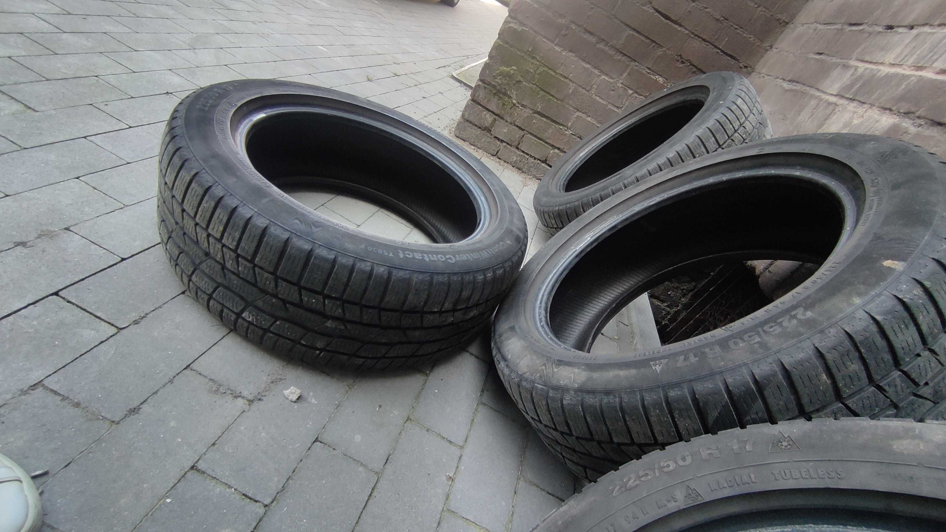 Opony zimowe Continental 225/50R17