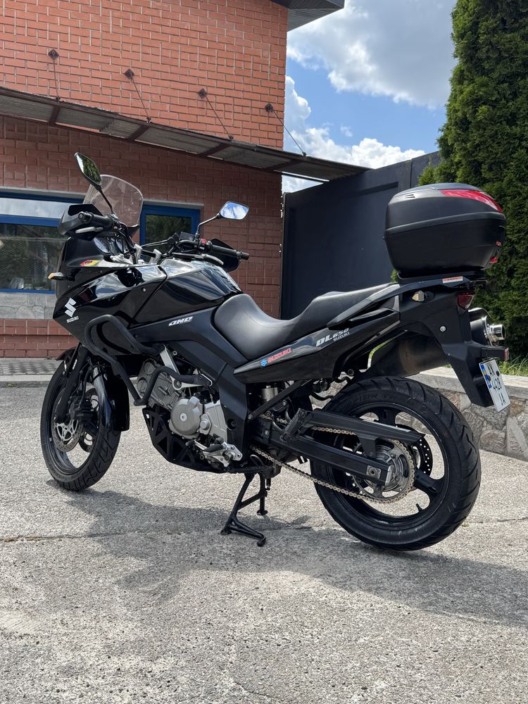 Suzuki V-Strom 650