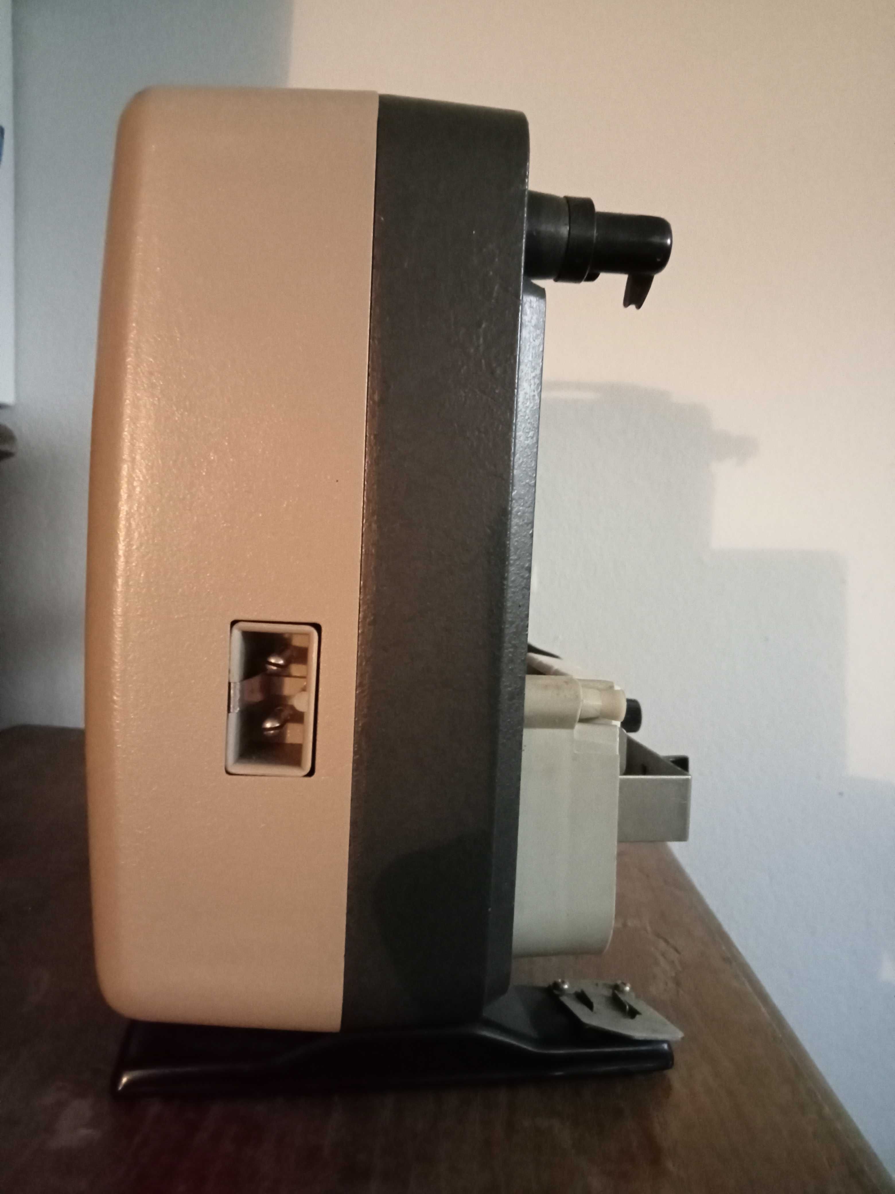 Projector 8mm antigo