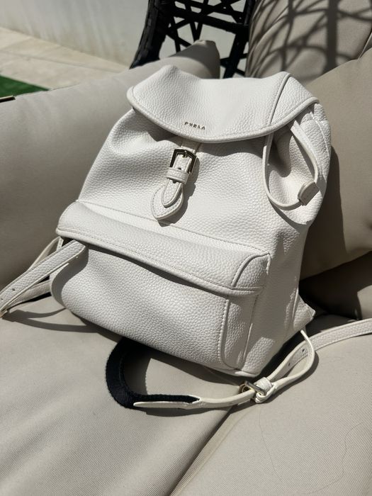 Mochila Furla pouco usada