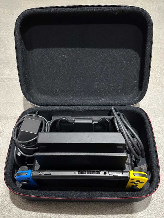 Pack Nintendo Switch COMPLETO — Comando + Bolsas + Jogos (versão 1)