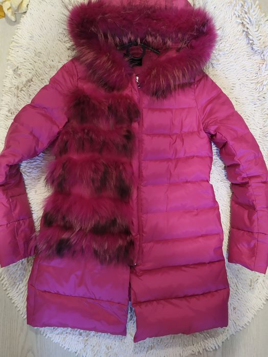 Пуховик с натуральным мехом песца р.С