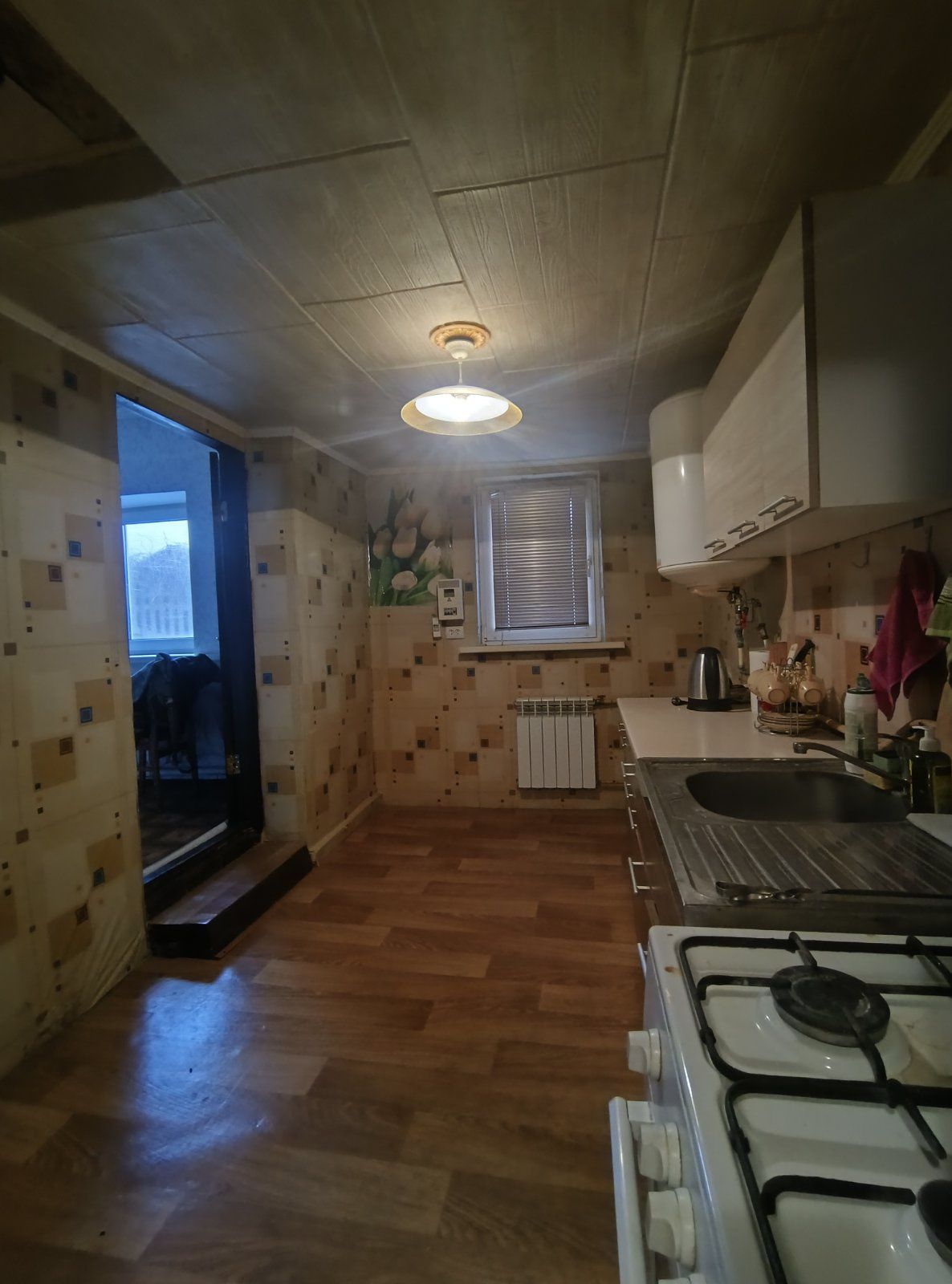 Затишний будинок, район Баси