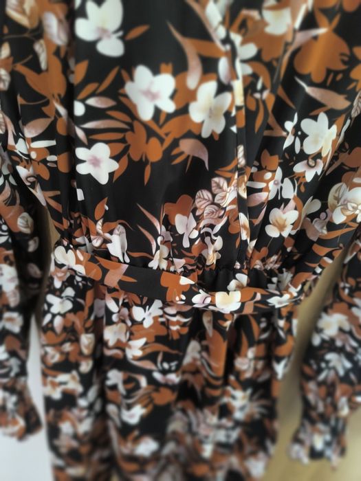 Sukienka damska elegancka XL 42 brązowa kwiaty