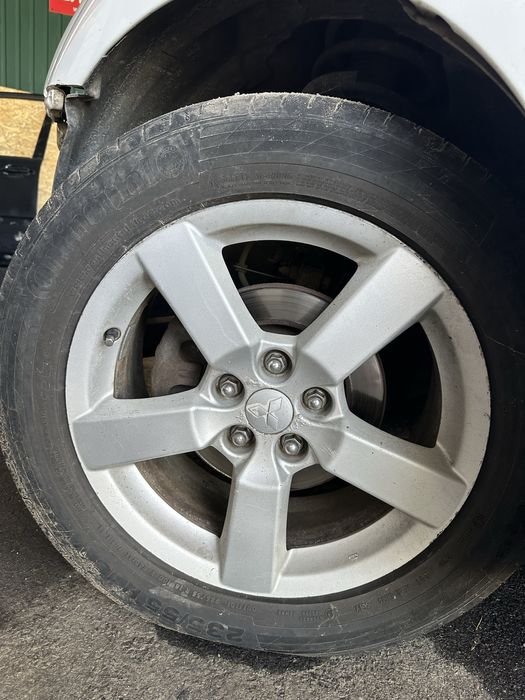 Продам диски+шини 235/55/R18 MITSUBISHI OUTLANDER . Все в наявності.