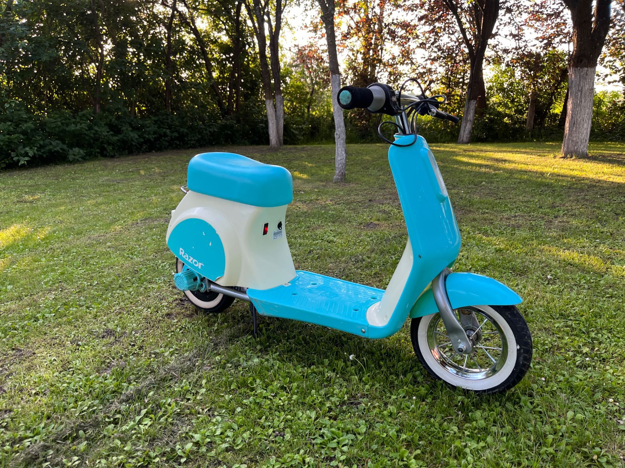 Motor Skuter elektryczny dla dzieci Razor Petite   NOWY większy AKU