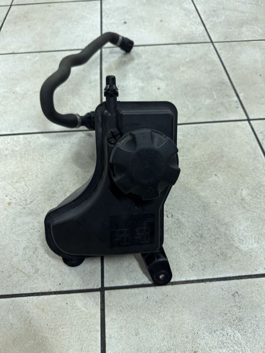 Reservatorio agua bmw e82 e87 e81 e90 e91 e92
