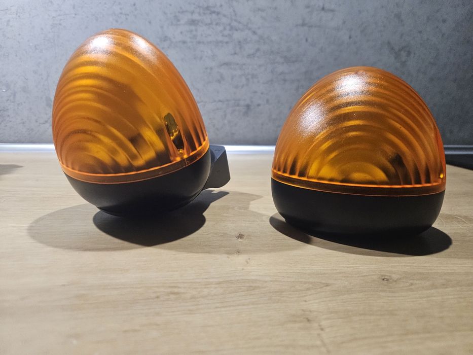 Lampa sygnalizacyjna / ostrzegawcza OLIMP 24 LED do bram