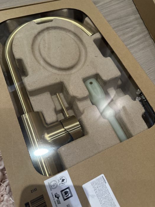 Золотий змішувач НОВИЙ колір латуні економний ікеа