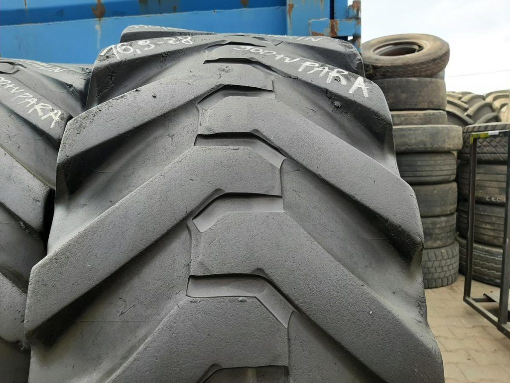 2x Opona używana przemysłowa 16.9-24 ; 440/80-28 MICHELIN 450zł W4376