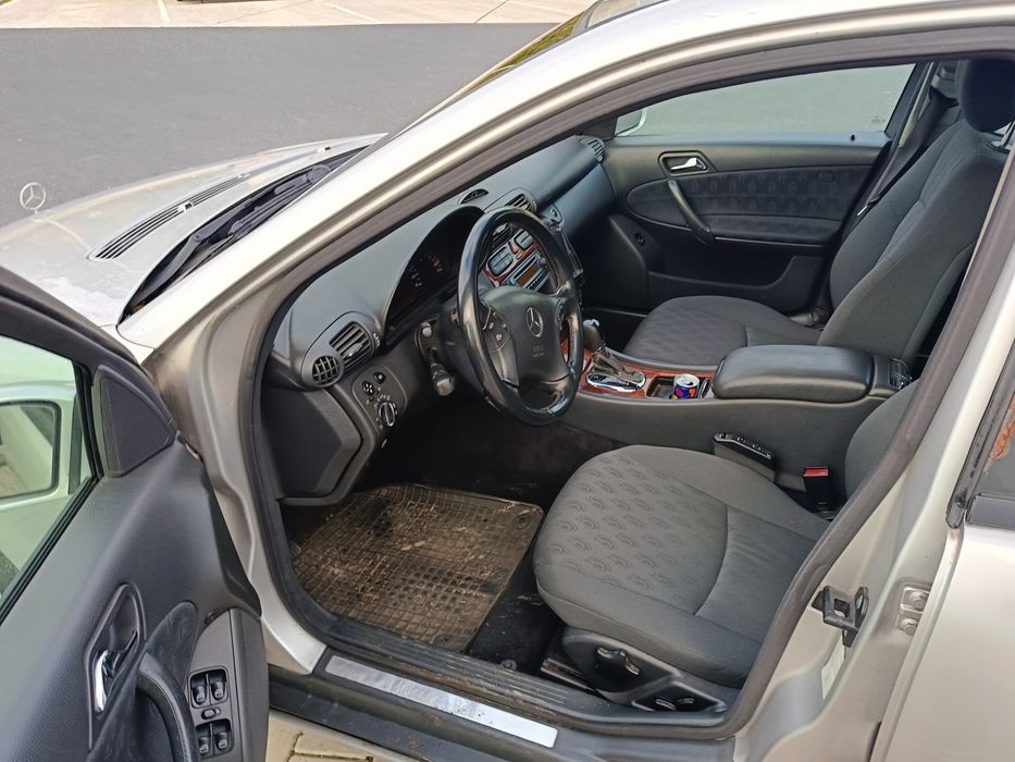 Mercedes C klasa 2.2 CDI automat