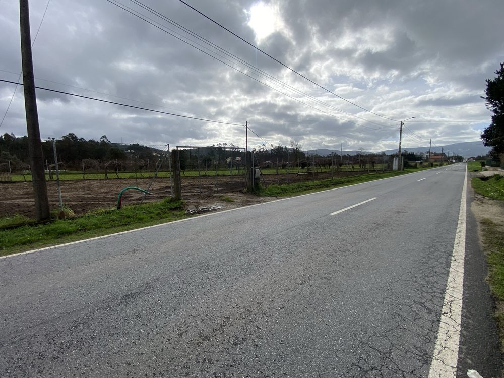 Vendo ou permuto terreno de construção em Poiares, Ponte De Lima