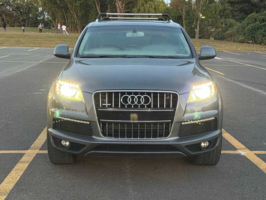 Audi Q7      2014