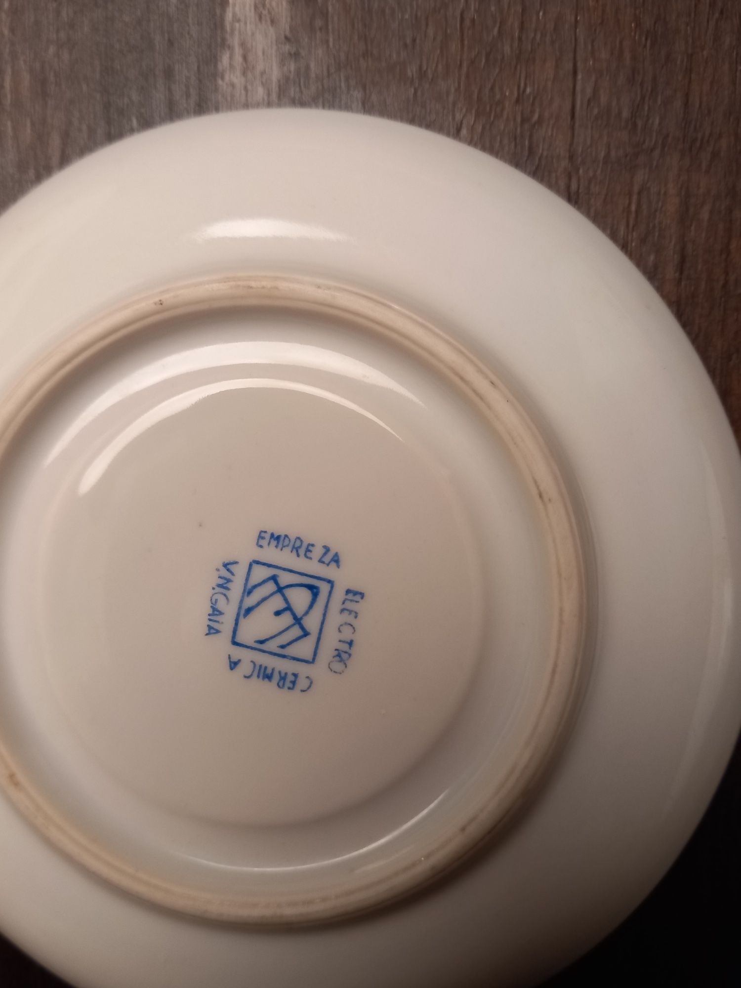 Prato para salade  e pires antigo