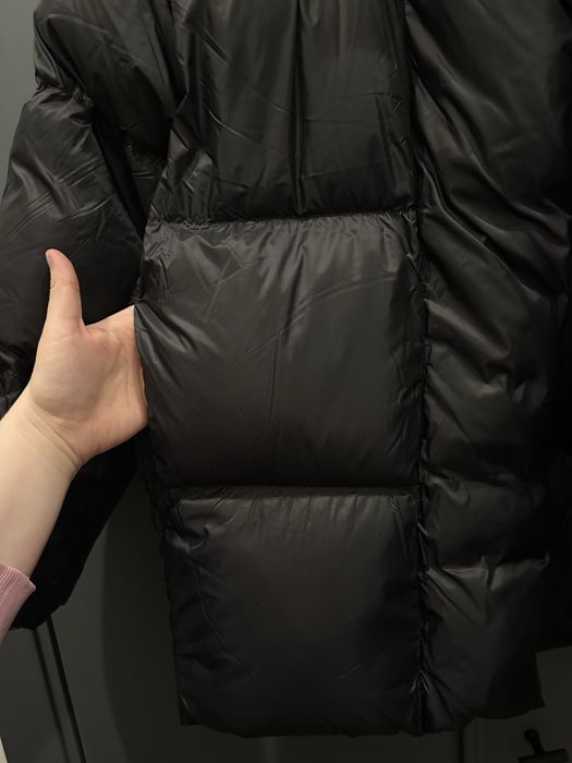 Пуховик чорний h&m