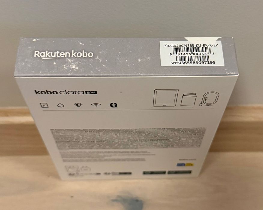 Електронна книга Kobo Clara BW