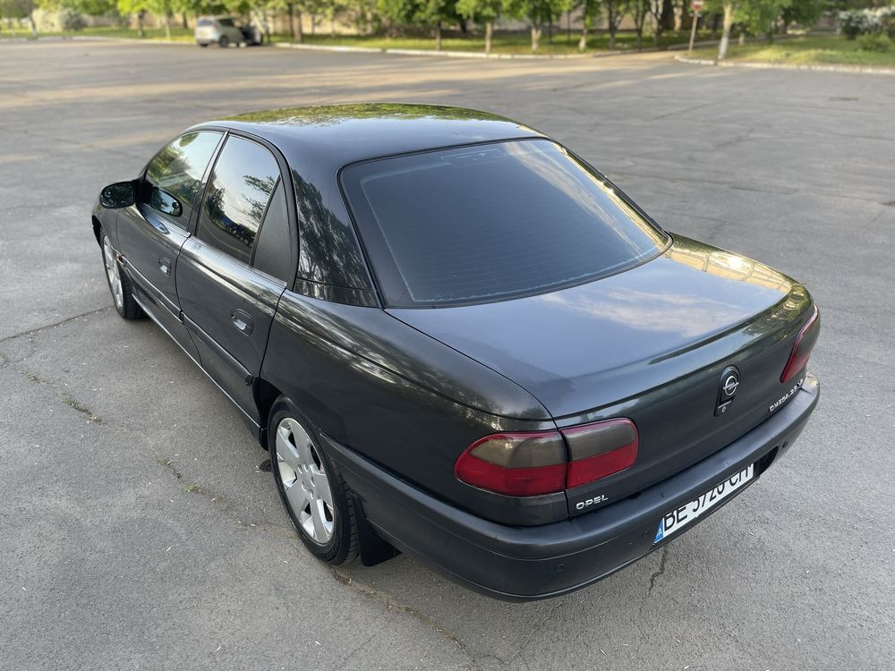 Opel Omega B