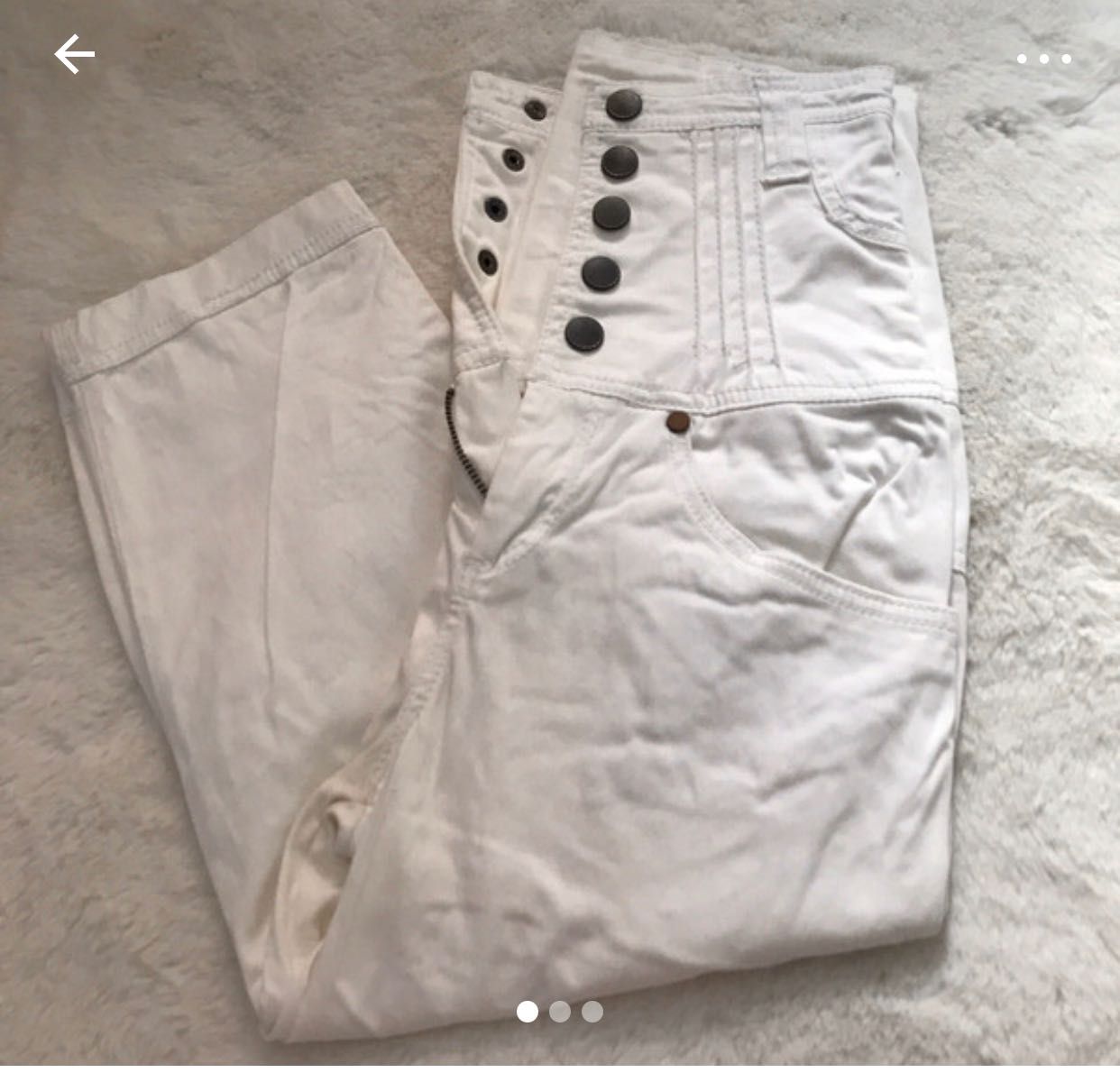 Białe spodnie do kostek
