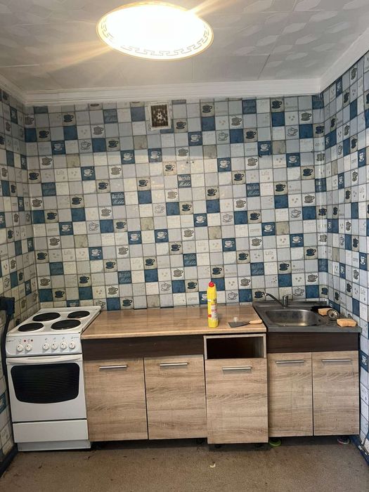 Продам квартиру Палац спорту . Співрапцюю.