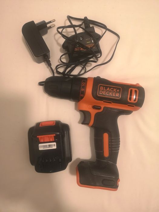 Berbequim aparafusador sem fios 10,8V 26 Nm 1,5 Ah Black + Decker BDCD