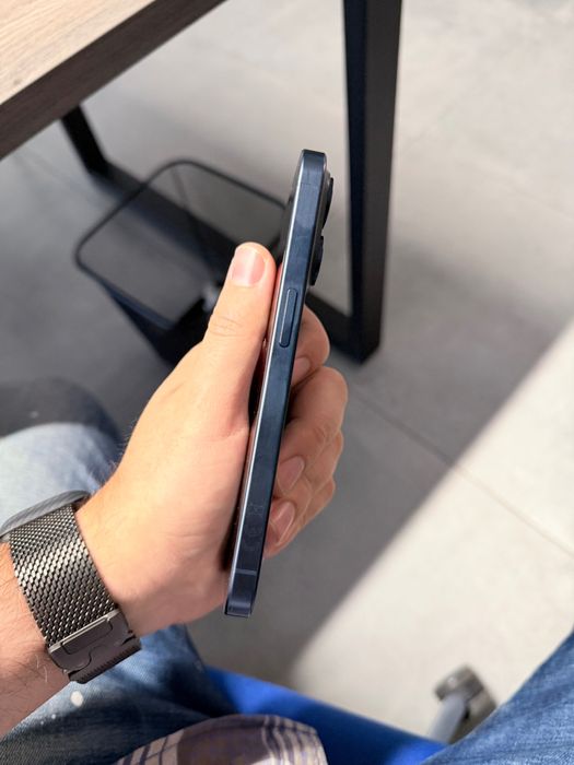 Iphone 15 pro 128gb niebieski