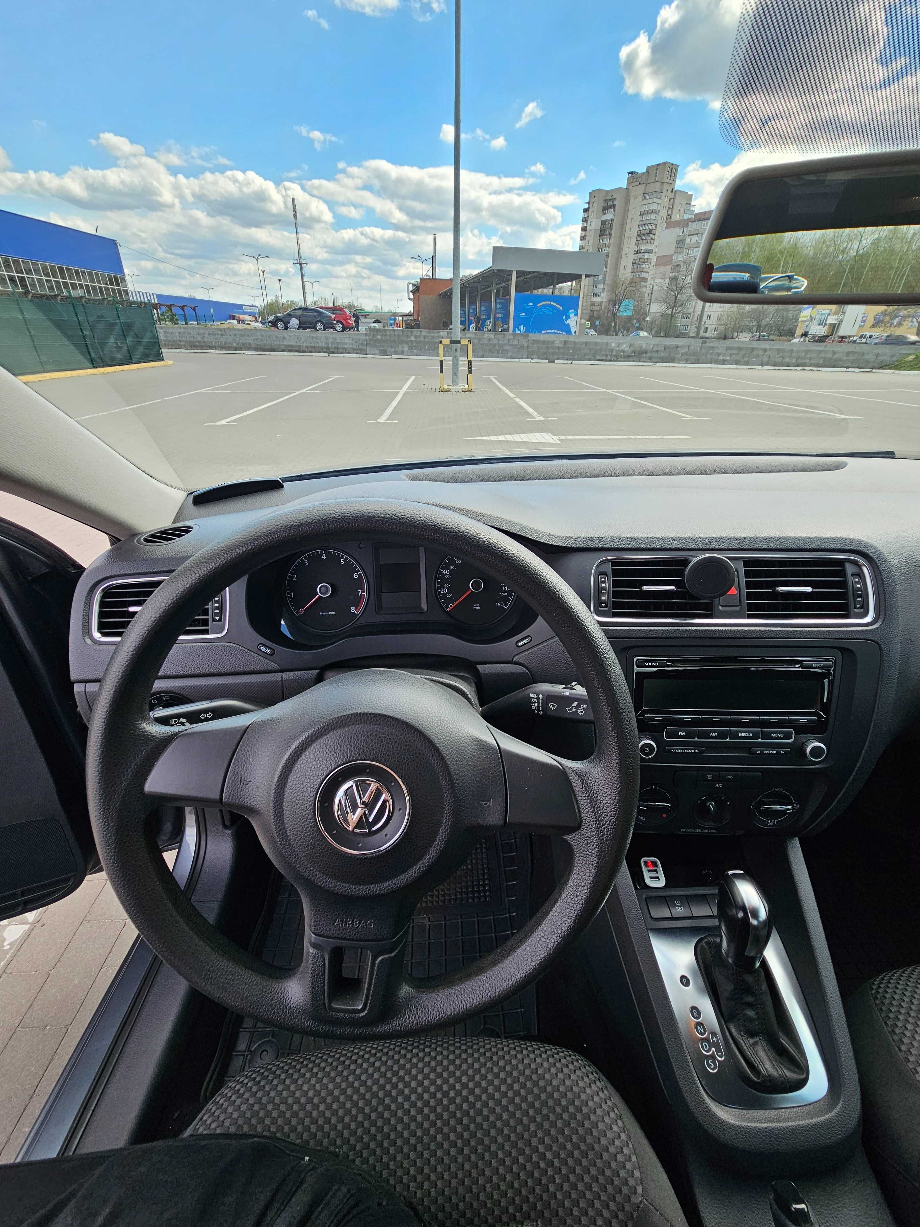 Volkswagen Jetta 2012 року
