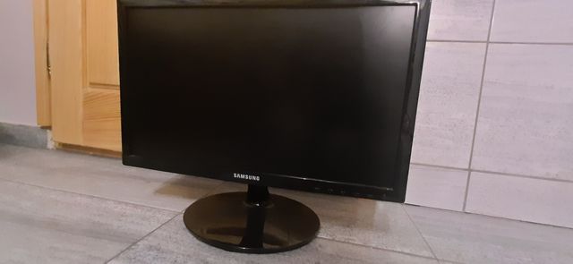 Monitor Samsung uszkodzony