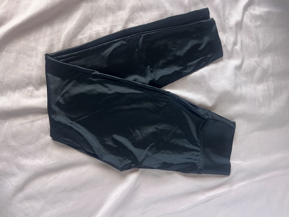 Leginsy calzedonia M czarne blyszczace