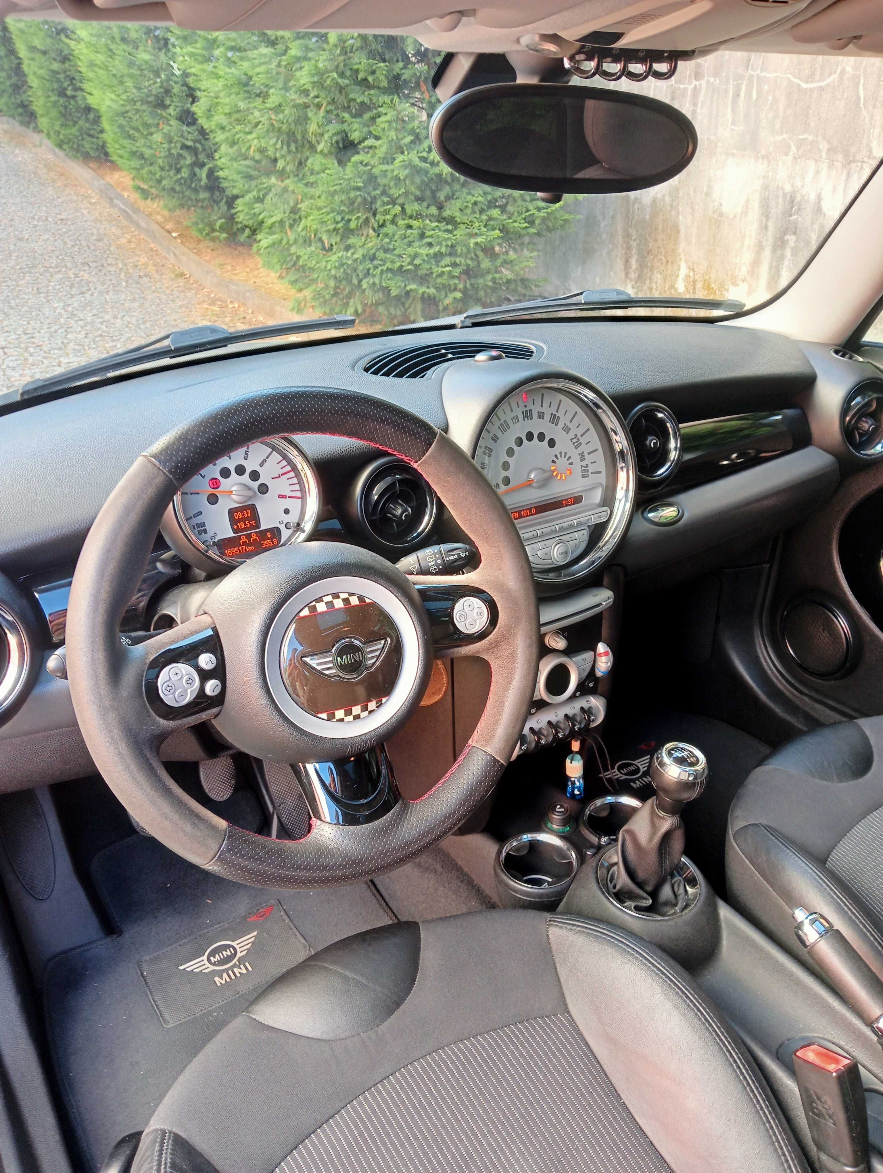 Mini Cooper 3 portas 1.6