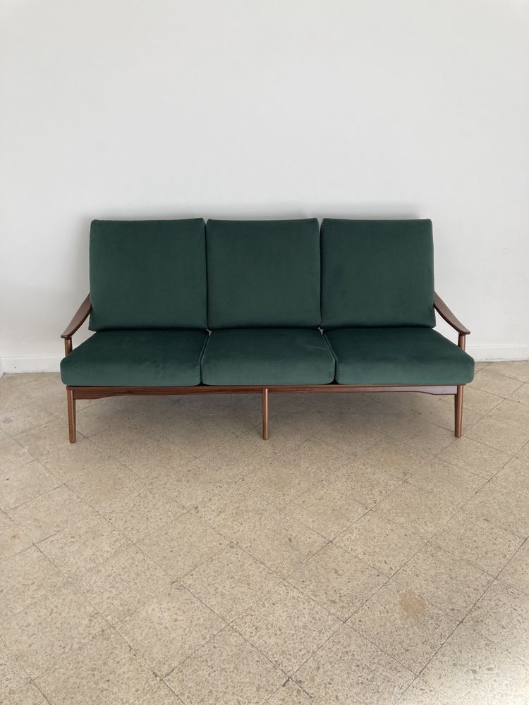 Vintage Portuguese sofa, Altamira 1960.