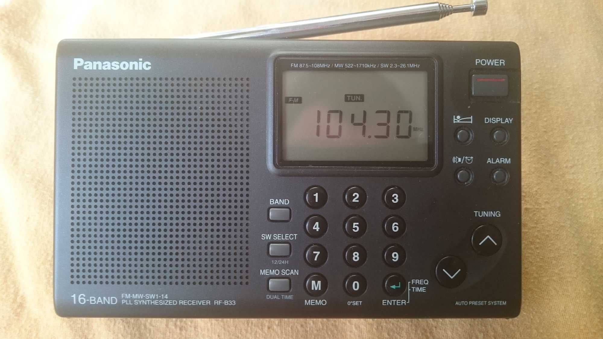 Radio Portatil Panasonic RF-B33 FM/MW/SW c/ Bolsa