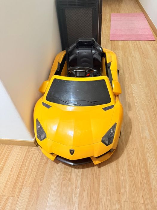 Carro a bateria para criança