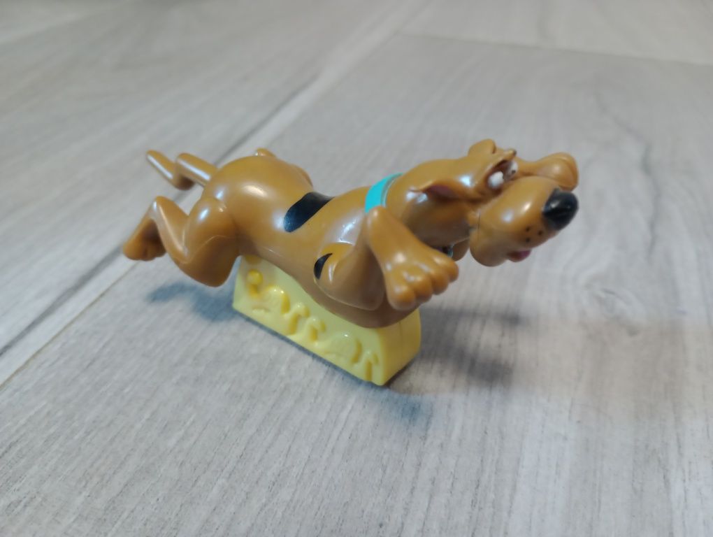 Figurka Scooby-Doo z 1997 firmy Turner