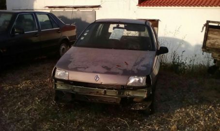 Para peças RENAULT CLIO 1.4 cilindrada carro e trabalhar completo troc