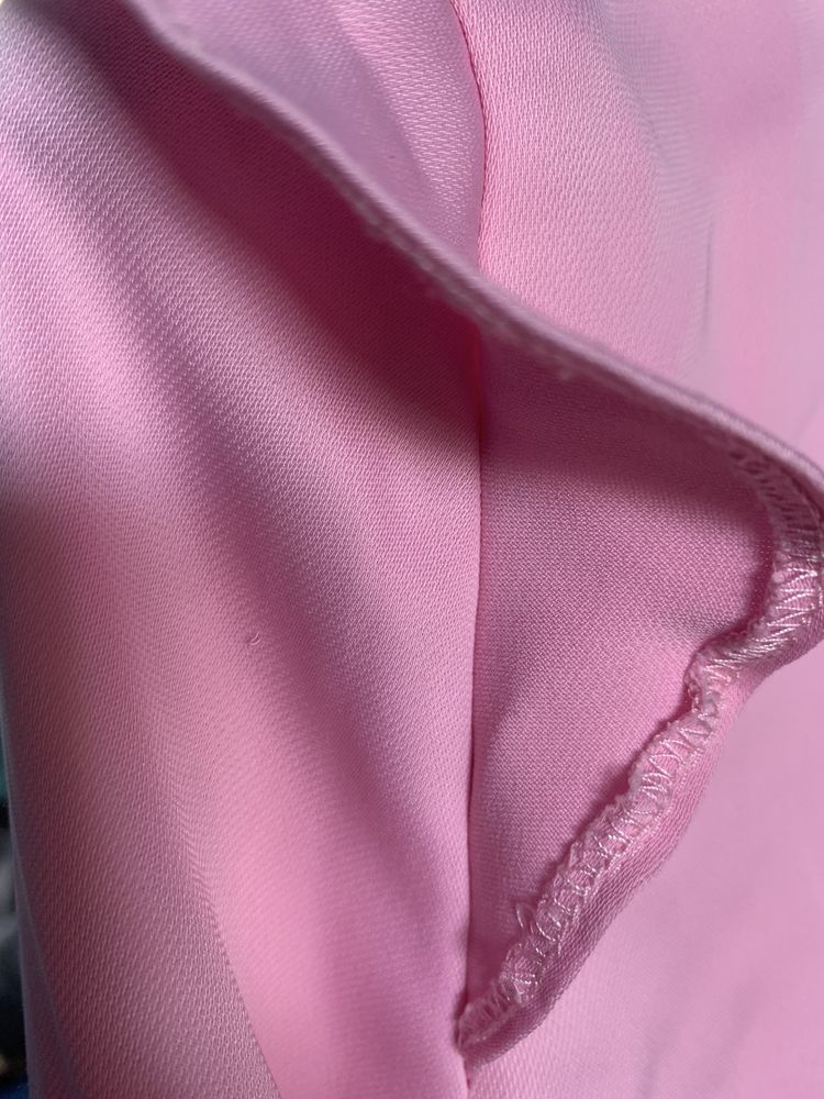 Różowa sukienka zara rozmiar xs z falbankami