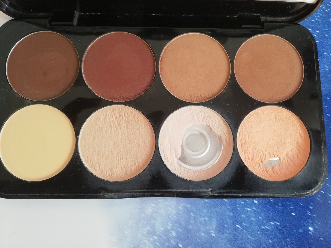 Douglas Palette paleta do konturowania z lusterkiem